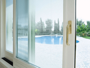 glass blinds for privacy 